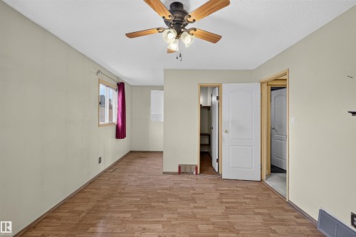 6348 34A Avenue Nw, Edmonton, AB - Indoor Photo Showing Other Room