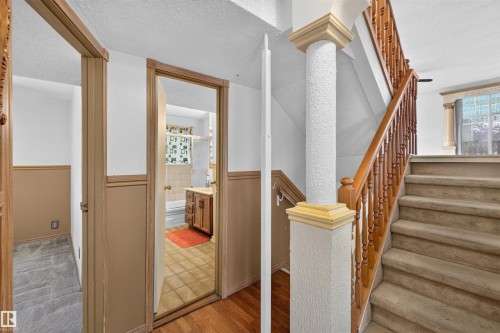 6348 34A Avenue Nw, Edmonton, AB - Indoor Photo Showing Other Room