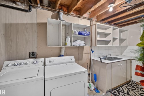 6348 34A Avenue Nw, Edmonton, AB - Indoor Photo Showing Laundry Room