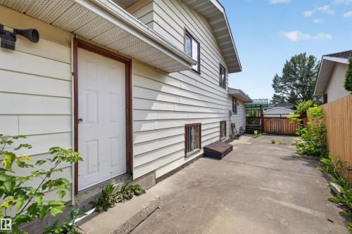 6348 34A Avenue Nw, Edmonton, AB - Outdoor With Exterior