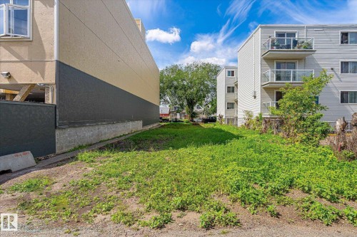 10709 103 Street Nw, Edmonton, AB 