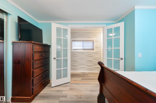 13 The Parkway Northwest, Edmonton, AB - Indoor