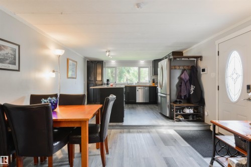 13 The Parkway Northwest, Edmonton, AB - Indoor Photo Showing Dining Room
