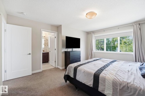 10245 152 Street Nw, Edmonton, AB - Indoor Photo Showing Bedroom