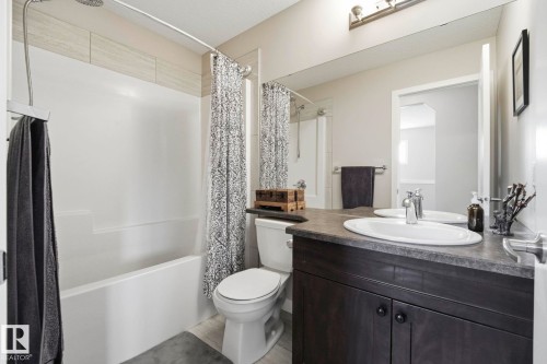 10245 152 Street Nw, Edmonton, AB - Indoor Photo Showing Bathroom