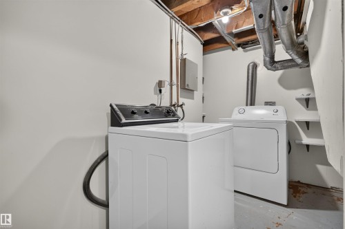 10424 76 Avenue Nw, Edmonton, AB - Indoor Photo Showing Laundry Room