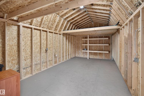 10424 76 Avenue Nw, Edmonton, AB - Indoor Photo Showing Other Room