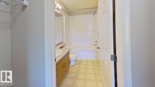 #404 9945 167 St Nw, Edmonton, AB - Indoor Photo Showing Bathroom