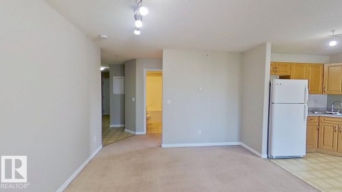 #404 9945 167 St Nw, Edmonton, AB - Indoor Photo Showing Kitchen