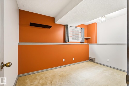 7704 152B Avenue Nw, Edmonton, AB - Indoor Photo Showing Other Room