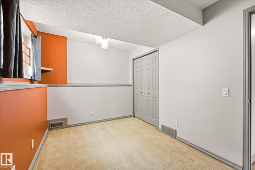 7704 152B Avenue Nw, Edmonton, AB - Indoor Photo Showing Other Room