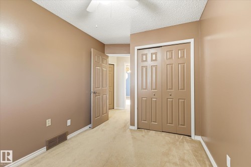 7704 152B Avenue Nw, Edmonton, AB - Indoor Photo Showing Other Room