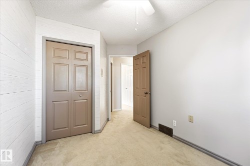 7704 152B Avenue Nw, Edmonton, AB - Indoor Photo Showing Other Room