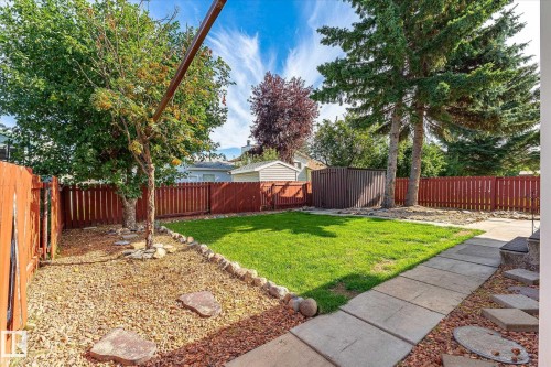 7704 152B Avenue Nw, Edmonton, AB - Outdoor With Backyard