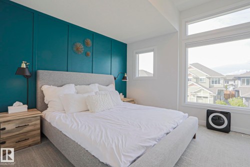 1921 Kroetsch Crescent Sw, Edmonton, AB - Indoor Photo Showing Bedroom