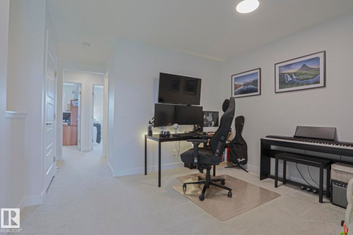 1921 Kroetsch Crescent Sw, Edmonton, AB - Indoor Photo Showing Office