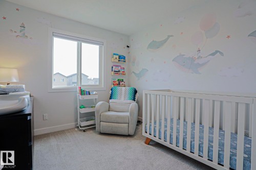 1921 Kroetsch Crescent Sw, Edmonton, AB - Indoor Photo Showing Bedroom