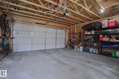1921 Kroetsch Crescent Sw, Edmonton, AB - Indoor Photo Showing Garage