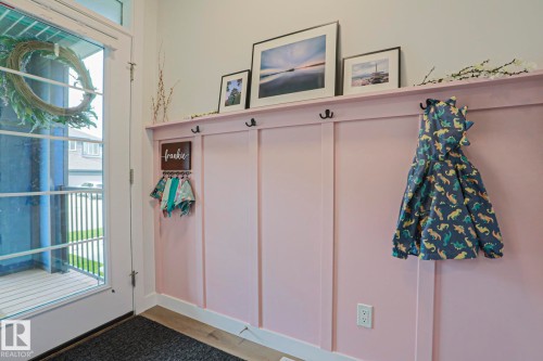 1921 Kroetsch Crescent Sw, Edmonton, AB - Indoor Photo Showing Other Room
