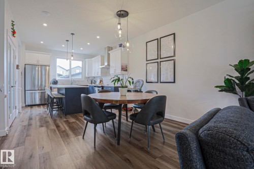 1921 Kroetsch Crescent Sw, Edmonton, AB - Indoor Photo Showing Other Room