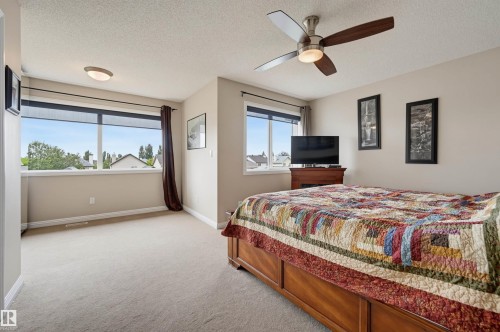 1846 Towne Centre Boulevard Nw, Edmonton, AB - Indoor Photo Showing Bedroom