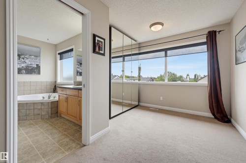 1846 Towne Centre Boulevard Nw, Edmonton, AB - Indoor