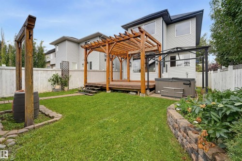 1846 Towne Centre Boulevard Nw, Edmonton, AB - Outdoor