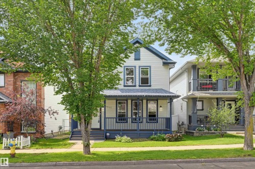1846 Towne Centre Boulevard Nw, Edmonton, AB - Outdoor With Deck Patio Veranda With Facade