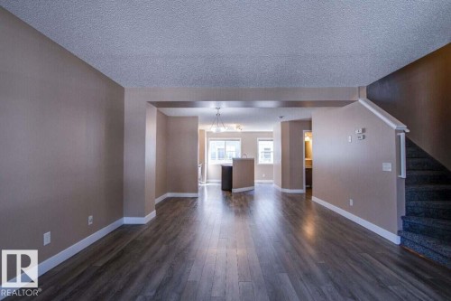 #15 8304 11 Av Sw, Edmonton, AB - Indoor