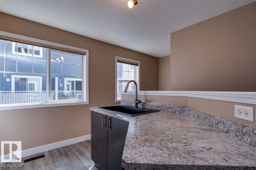 #15 8304 11 Av Sw, Edmonton, AB - Indoor
