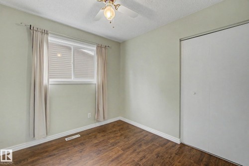 30 Matthew Road, Spruce Grove, AB - Indoor Photo Showing Other Room