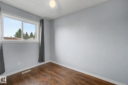 30 Matthew Road, Spruce Grove, AB - Indoor Photo Showing Other Room