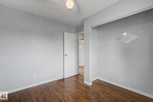 30 Matthew Road, Spruce Grove, AB - Indoor Photo Showing Other Room