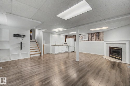 30 Matthew Road, Spruce Grove, AB - Indoor