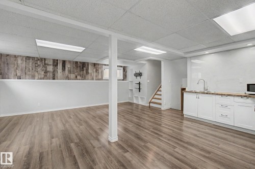 30 Matthew Road, Spruce Grove, AB - Indoor