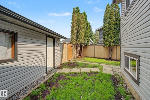 30 Matthew Road, Spruce Grove, AB - Outdoor With Exterior