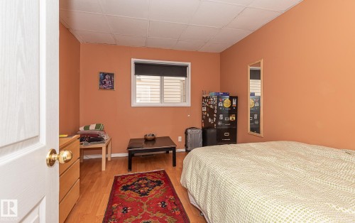 9623 110A Avenue Nw, Edmonton, AB - Indoor Photo Showing Bedroom