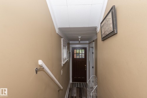 9623 110A Avenue Nw, Edmonton, AB - Indoor Photo Showing Other Room