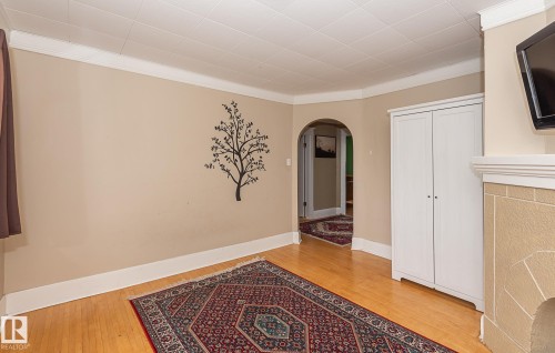 9623 110A Avenue Nw, Edmonton, AB - Indoor Photo Showing Other Room
