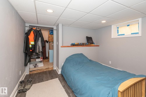 9623 110A Avenue Nw, Edmonton, AB - Indoor Photo Showing Bedroom