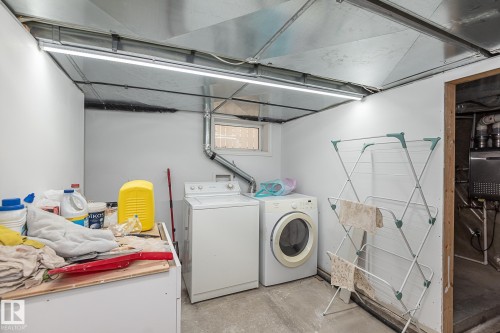 9623 110A Avenue Nw, Edmonton, AB - Indoor Photo Showing Laundry Room