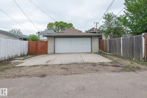 9623 110A Avenue Nw, Edmonton, AB - Outdoor