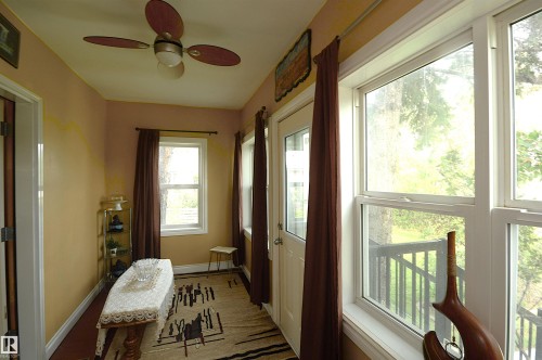 4802 50 Street, Glendon, AB - Indoor Photo Showing Other Room