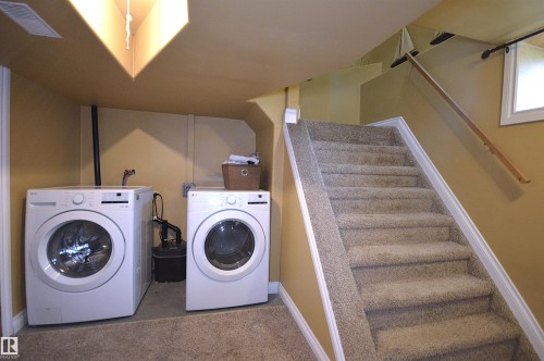4802 50 Street, Glendon, AB - Indoor Photo Showing Laundry Room