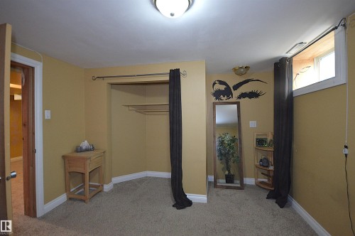 4802 50 Street, Glendon, AB - Indoor