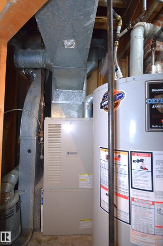 4802 50 Street, Glendon, AB - Indoor Photo Showing Basement