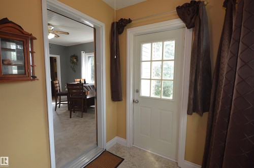 4802 50 Street, Glendon, AB - Indoor Photo Showing Other Room
