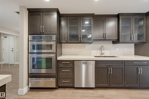#108 11650 79 Av Nw, Edmonton, AB - Indoor Photo Showing Kitchen