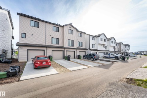 1172 Aster Boulevard Nw Nw, Edmonton, AB - Outdoor