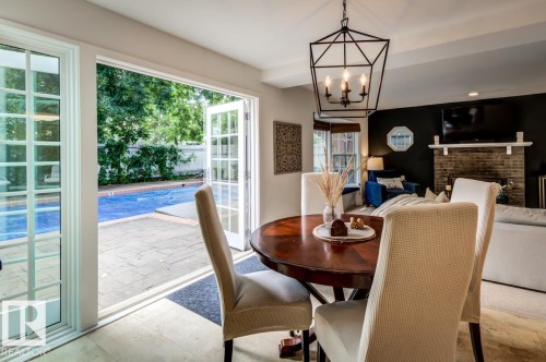 11619 Saskatchewan Drive Nw, Edmonton, AB - Indoor Photo Showing Dining Room